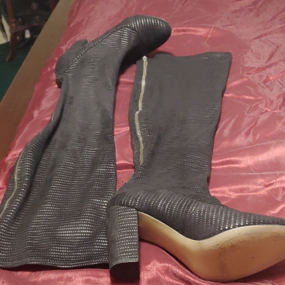 Elegant Black Women's Boots